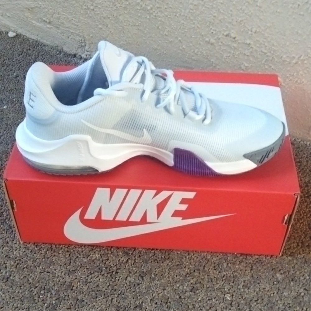 Nike AIR MAX IMPACT 4